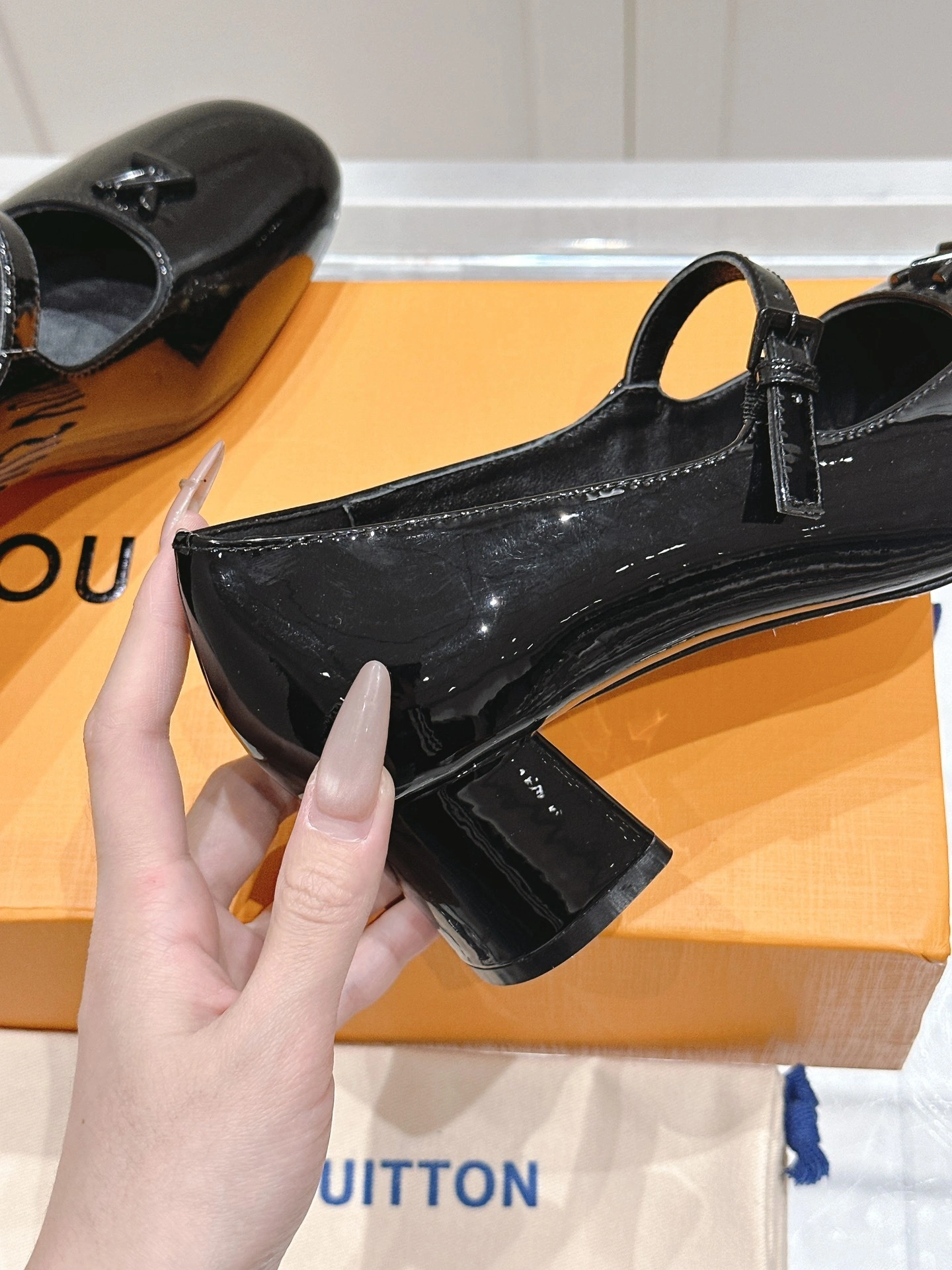 COCO-- 8V 1AGYBX Calfskin goatskin Heel height：5.5CM item:E-X198D4117